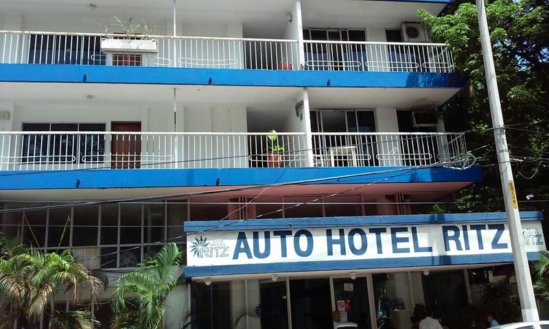 Auto Hotel Ritz Acapulco Exterior photo